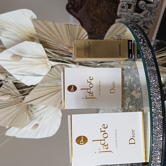 New 2 Dior J'adore Eau de Parfum and 1 Chanel Sublimage cream - Picture 17 of 17